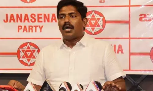 మద్యపాన నిషేధం..సీపీఎస్ రద్దు లేకుండా మేనిఫెస్టోనా?:జనసేన నేత