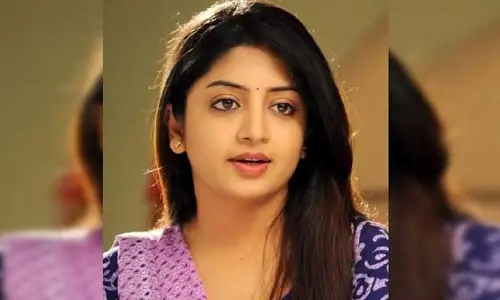 ఒకరు ఫోన్ ట్యాపింగ్.. మరోకరు లైంగిక వేదింపులు!.. నటి పూనమ్ కౌర్ సంచలన వ్యాఖ్యలు (వీడియో)
