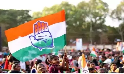 బీజేపీ కంచుకోటల్లోనూ మోడీ భయపడుతున్నారు: ఇండోర్, సూరత్ వ్యవహారంపై కాంగ్రెస్