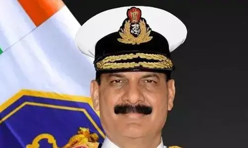 నేవీ నూతన చీఫ్‌గా దినేష్ త్రిపాఠి బాధ్యతలు