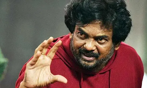 వారి వల్ల మనసుకు తగిలిన గాయాలు.. ఎంత ఏడ్చినా లాభం లేదంటూ డైరెక్టర్ ఎమోషనల్ కామెంట్స్
