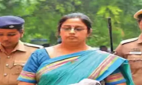 సెక్స్ ట్రాఫికింగ్ కేసులో తమిళనాడు మాజీ ప్రొఫెసర్‌కు 10 ఏళ్ల జైలుశిక్ష