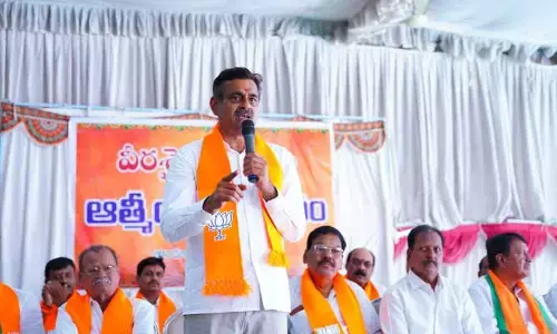 నన్ను ఆదరించండి.. ఆశీర్వదించండి : కొండా విశ్వేశ్వర్ రెడ్డి