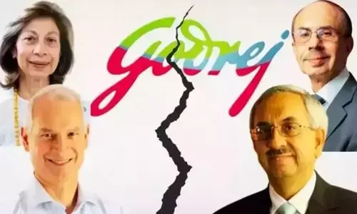 రెండుగా విడిపోయిన 127 ఏళ్ల తాళాల తయారీ సంస్థ