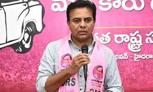 భైంసాలో ఉద్రిక్తత.. కేటీఆర్‌ను అడ్డుకున్న హనుమాన్ భక్తులు