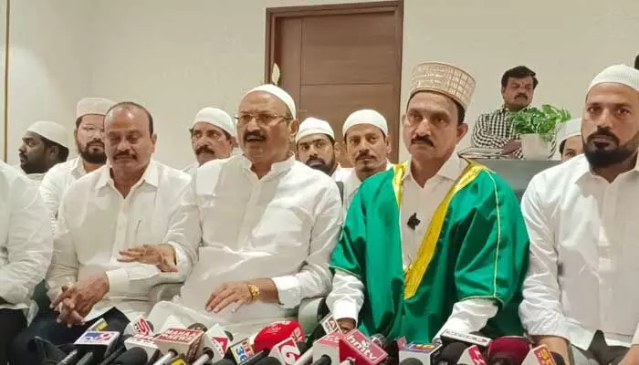 AP Politics: మైనారిటీలను ఓటు బ్యాంకుగా చూడబోను.. బీజేపీ అభ్యర్థి సుజనా AP Politics: మైనారిటీలను ఓటు బ్యాంకుగా చూడబోను.. బీజేపీ అభ్యర్థి సుజనా