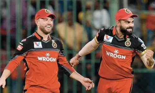 కోహ్లీపై విమర్శలా?. విసిగిపోయా : వారిపై ఏబీ డివిలియర్స్ ఫైర్