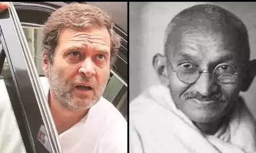 గాంధీజీ కన్నింగ్.. రాహుల్ కాబోయే మహాత్ముడు.. కాంగ్రెస్ నేత వివాదాస్పద వ్యాఖ్య