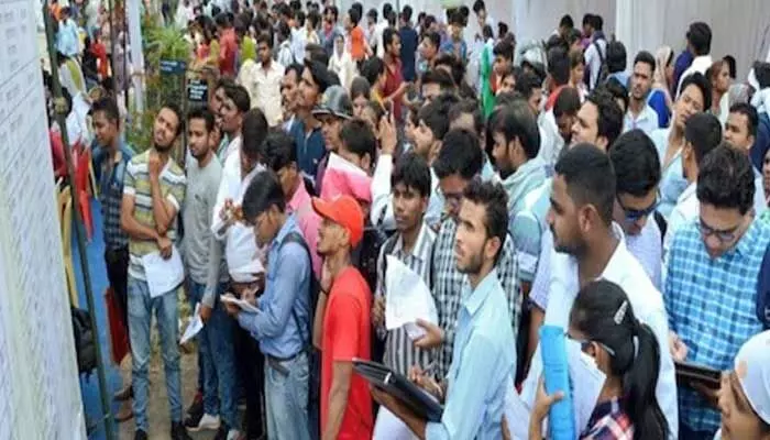Telangana: నిరుద్యోగులకు గుడ్ న్యూస్.. తెలంగాణలో 3వేల ఉద్యోగాలపై అప్డేట్.. Telangana: నిరుద్యోగులకు గుడ్ న్యూస్.. తెలంగాణలో 3వేల ఉద్యోగాలపై అప్డేట్..