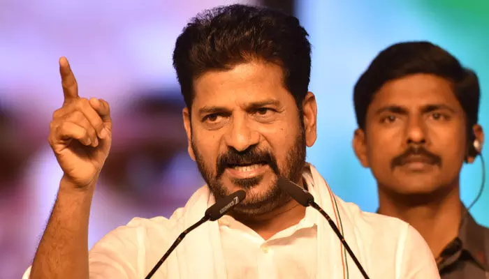 ఆదిలాబాద్ను దత్తత తీసుకుంటున్నా.. CM రేవంత్ రెడ్డి ప్రకటన ఆదిలాబాద్ను దత్తత తీసుకుంటున్నా.. CM రేవంత్ రెడ్డి ప్రకటన