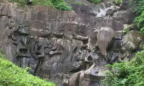 ఆ ప్రాంతం 99,99,999 అద్భుతమైన శిల్పాలకు నిలయం..