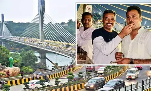 రూల్స్ ప్రజలకేనా? కేబుల్ బ్రిడ్జి‌పై బర్త్‌డే పార్టీ.. వివాదంలో మాదాపూర్ సీఐ
