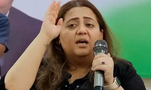 అయోధ్యకు వెళ్లినందుకు వేధింపులు!: కాంగ్రెస్‌కు రాధిక ఖేరా రాజీనామా