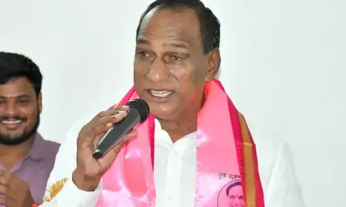 ఏసీపీ, సీఐ ముందే కోడిగుడ్లతో దాడి.. మాజీ మంత్రి మల్లారెడ్డి కీలక వ్యాఖ్యలు