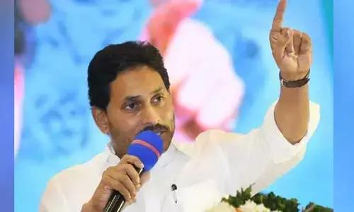 ఏపీలో మరో వారంలో ఎన్నికలు..  సీఎం జగన్ తీవ్ర ఆందోళన
