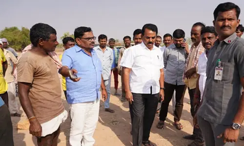 రైతులకు రసీదులు వెంటనే ఇవ్వండి.. అధికారుల‌కు మంత్రి జూపల్లి సూచన