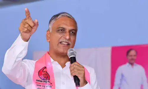 BREAKING: కేసీఆర్‌ను తిట్టడం అంటే.. తెలంగాణను తిట్టినట్టే: హరీష్‌రావు హాట్ కామెంట్స్