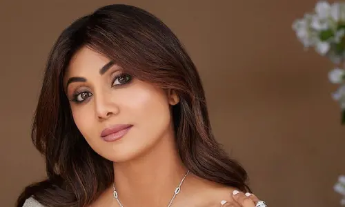 22ఏళ్ల వరకు నో ముద్దూముచ్చట..కానీ ఆ హీరో కలిశాక ఆగలేకపోయా.. కన్యత్వాన్ని కోల్పోయా.. సీనియర్ స్టార్ హీరోయిన్ డేటింగ్ కహానీ