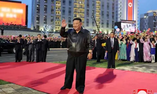 Kim Jong Un: సొంత ప్యాలెస్‌‌ను కూలగొట్టుకుంటున్న కిమ్..  శాటిలైట్‌ ఫోటోలు వైరల్..!
