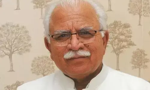 సైనీ సర్కారుకు ప్రమాదమేమీ లేదు..మాజీ సీఎం మనోహర్ లాల్ ఖట్టర్