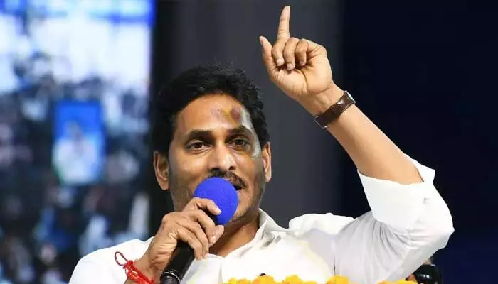 మళ్లీ గెలిస్తేనే పథకాలు.. లేకపోతే అంతే..?: సీఎం జగన్ కీలక వ్యాఖ్యలు