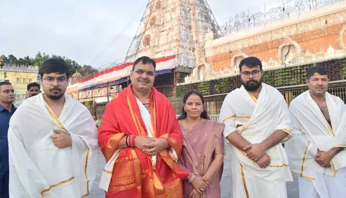 శ్రీవారి సేవలో రాజస్థాన్ ముఖ్యమంత్రి.. శ్రీవారి సేవలో రాజస్థాన్ ముఖ్యమంత్రి..