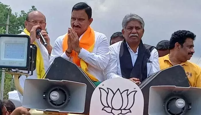సుజనా చౌదరిని భారీ మెజార్టీతో గెలిపించాలి: మందకృష్ణ మాదిగ సుజనా చౌదరిని భారీ మెజార్టీతో గెలిపించాలి: మందకృష్ణ మాదిగ
