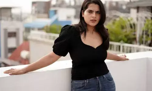 వైన్ గ్లాస్‌తో దర్శనమిచ్చిన ‘బలగం’ బ్యూటీ.. కొంచెమే కానీ ఎక్కువ అంటూ క్యాప్షన్