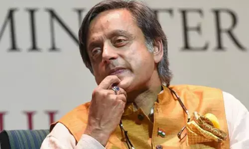 మోడీ అప్పటి వరకు ఆగాల్సిన పనిలేదు.. కేజ్రీవాల్ వ్యాఖ్యలపై శశిథరూర్ స్పందన