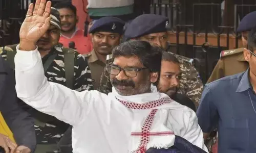 హేమంత్ సోరెన్‌కు బెయిల్ ఇచ్చేందుకు సుప్రీంకోర్టు నిరాకరణ