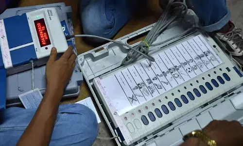 BREAKING: వనపర్తి జిల్లా అమరచింతలో నిలిచిన పోలింగ్.. రెండు గంటలుగా మొరాయిస్తున్న ఈవీఎం