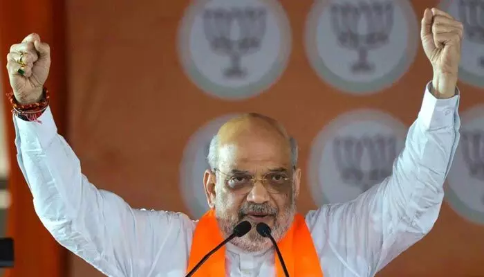సీఏఏపై మమతా చెప్పేవన్నీ అబద్దాలే: కేంద్ర హోం మంత్రి అమిత్ షా విమర్శలు సీఏఏపై మమతా చెప్పేవన్నీ అబద్దాలే: కేంద్ర హోం మంత్రి అమిత్ షా విమర్శలు