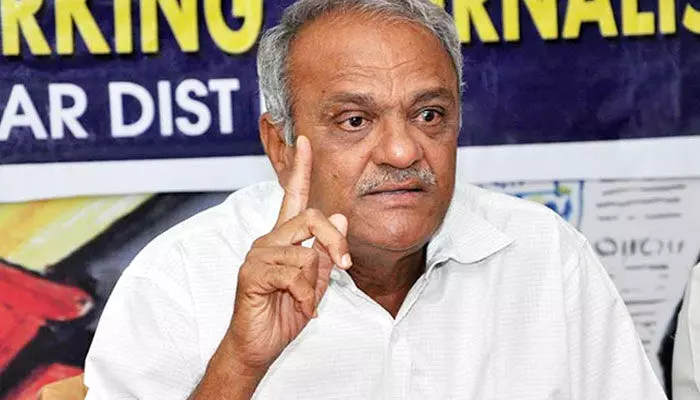 400 సీట్లు వస్తాయని బీజేపీ ప్రచారం.. సీపీఐ నారాయణ సెటైర్లు 400 సీట్లు వస్తాయని బీజేపీ ప్రచారం.. సీపీఐ నారాయణ సెటైర్లు