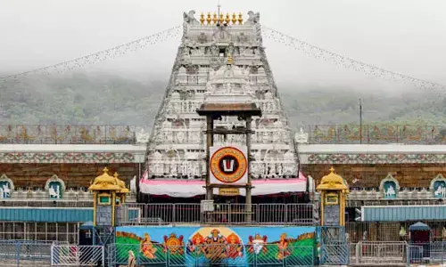 Tirumala Samacharam: భక్తులతో కిటకిటలాడుతున్న తిరుమల క్షేత్రం.. సర్వదర్శనానికి 24 గంటల సమయం