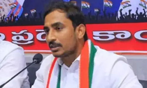 పబ్లిక్ స్టంట్‌లకు కేరాఫ్ అడ్రస్ కేటీఆర్: రామ్మోహన్ రెడ్డి ఫైర్