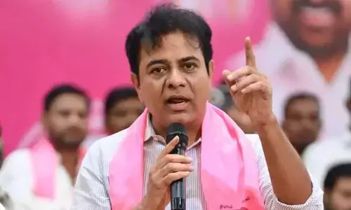 రైతుల చేతిలోనే కాంగ్రెస్ కౌంట్ డౌన్ స్టార్ట్.. కేటీఆర్ ఫైరింగ్ ట్వీట్