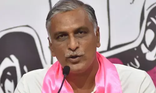 మూడు నెలల నుంచి జీతాల్లేవ్.. సర్కార్‌పై హరీష్ రావు సీరియస్