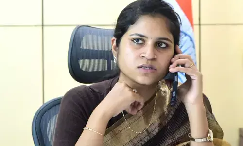 ధరణి పెండింగ్ దరఖాస్తులను పరిష్కరించాలి