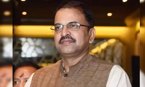 గ్రాడ్యుయేట్ ఎమ్మెల్సీ బై ఎలక్షన్ క్యాంపెయిన్‌లో ట్విస్ట్.. ఆ పార్టీ అభ్యర్థికి మద్దతు పలికిన జేడీ లక్ష్మీనారాయణ