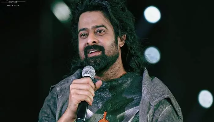 అందుకే పెళ్లి చేసుకోవడం లేదు.. కల్కీ ఈవెంట్లో షాకింగ్ సీక్రెట్ రివీల్ చేసిన ప్రభాస్! అందుకే పెళ్లి చేసుకోవడం లేదు.. కల్కీ ఈవెంట్లో షాకింగ్ సీక్రెట్ రివీల్ చేసిన ప్రభాస్!