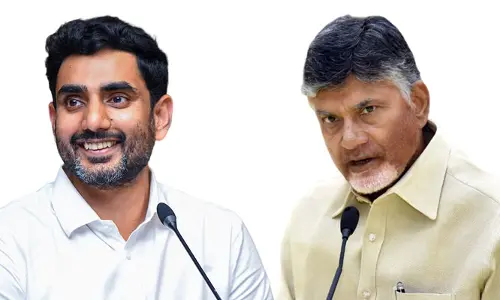 ‘చంద్రబాబు, లోకేష్‌ ఒకేరోజు బాధ్యతలు చేపట్టాలి’