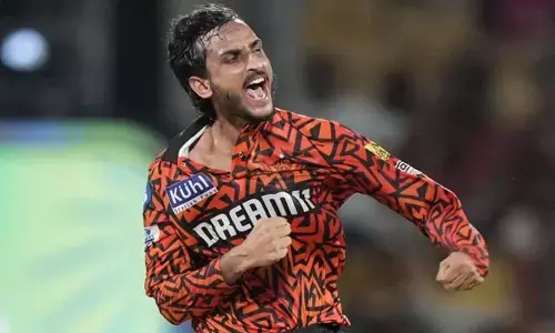 మ్యాజిక్ చేసిన బౌలర్లు.. ఫైనల్‌కు హైదరాబాద్