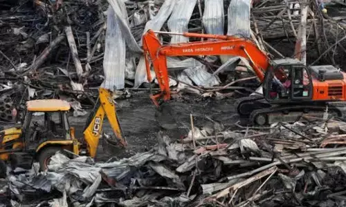 ఎన్‌ఓసీ లేకుండానే గేమింగ్ జోన్ నిర్వహణ