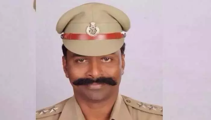 ఫోన్ ట్యాపింగ్ లో కేసులో ట్విస్ట్.. పీఓఎల్ 2023 పేరుతో ప్రత్యేక ఎలక్షన్ గ్రూప్.. ఒకే రోజు 40 ఫోన్లు ట్యాపింగ్.. ఫోన్ ట్యాపింగ్ లో కేసులో ట్విస్ట్.. పీఓఎల్ 2023 పేరుతో ప్రత్యేక ఎలక్షన్ గ్రూప్.. ఒకే రోజు 40 ఫోన్లు ట్యాపింగ్..