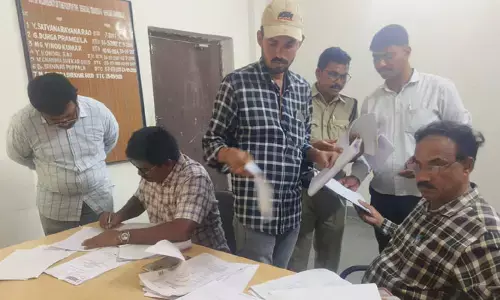 ఏసీబీ పంజా.. తెలంగాణ వ్యాప్తంగా విస్తృతంగా దాడులు