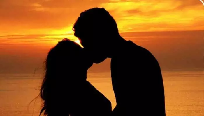 Instagram Love: ఇన్స్టాగ్రామ్ ఎఫెక్ట్.. తల్లికి షాకిచ్చిన కూతురు.. Instagram Love: ఇన్స్టాగ్రామ్ ఎఫెక్ట్.. తల్లికి షాకిచ్చిన కూతురు..