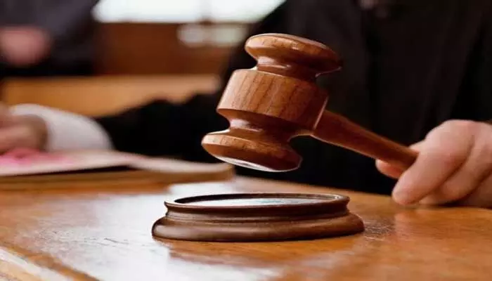 Court Order: మహిళ అభ్యర్థనపై హైకోర్టు కీలక తీర్పు.. భర్త వీర్యాన్ని సేకరించేందుకు అనుమతి Court Order: మహిళ అభ్యర్థనపై హైకోర్టు కీలక తీర్పు.. భర్త వీర్యాన్ని సేకరించేందుకు అనుమతి