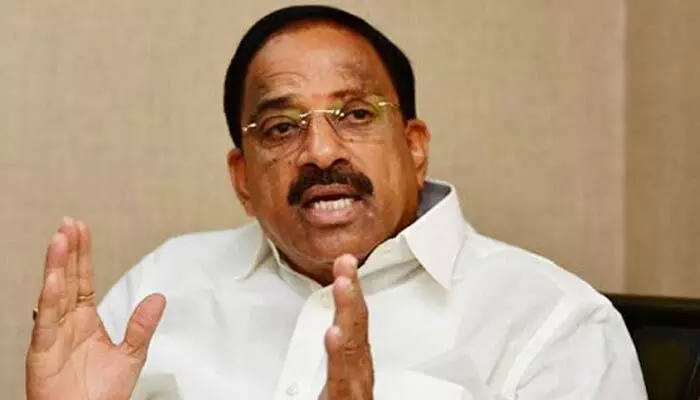 విత్తనాల కోసం రైతుల పడిగాపులు.. మంత్రి తుమ్మల కీలక ఆదేశాలు విత్తనాల కోసం రైతుల పడిగాపులు.. మంత్రి తుమ్మల కీలక ఆదేశాలు