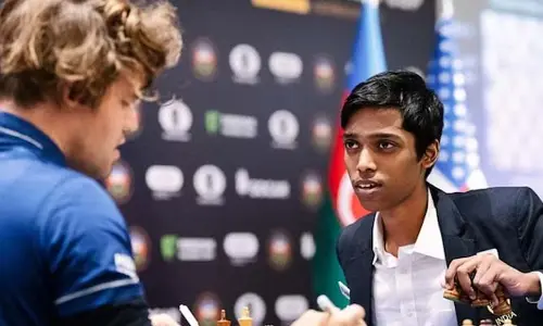 Chess: వరల్డ్ నం.1 కార్ల్‌సెన్‌కు షాకిచ్చిన ప్రజ్ఞానంద