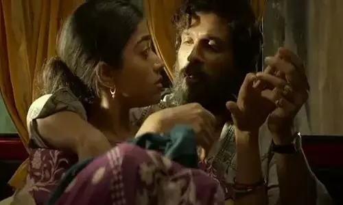 పుష్ప2లో ఎప్పుడూ చూడని విధంగా శోభనం సీన్.. అల్లు అర్జున్, రష్మికల రొమాన్స్ మాములుగా ఉండదంట!